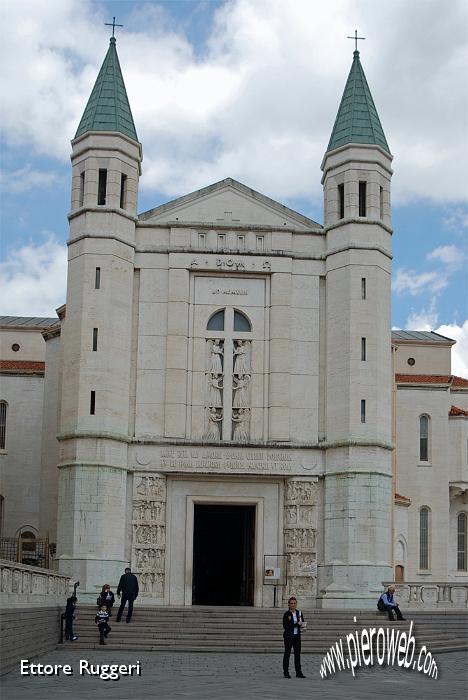 27 - Cascia, il Santuario di Santa Rita.jpg